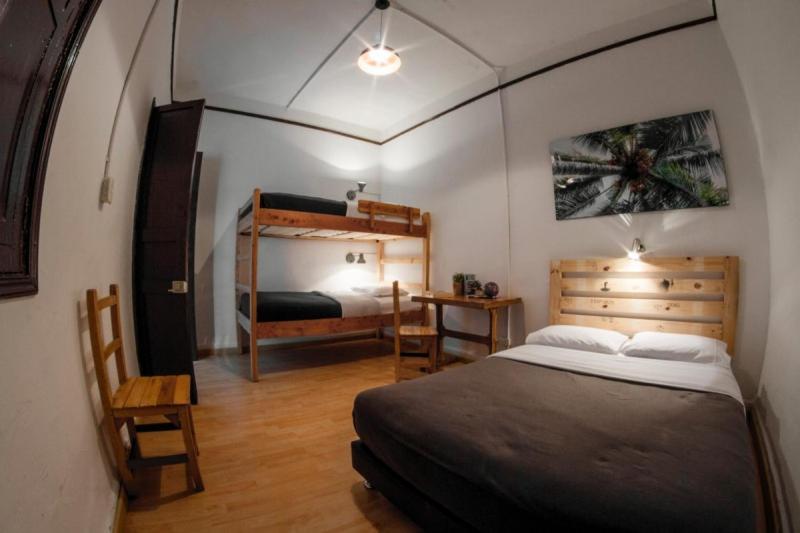 Hostal Explora
